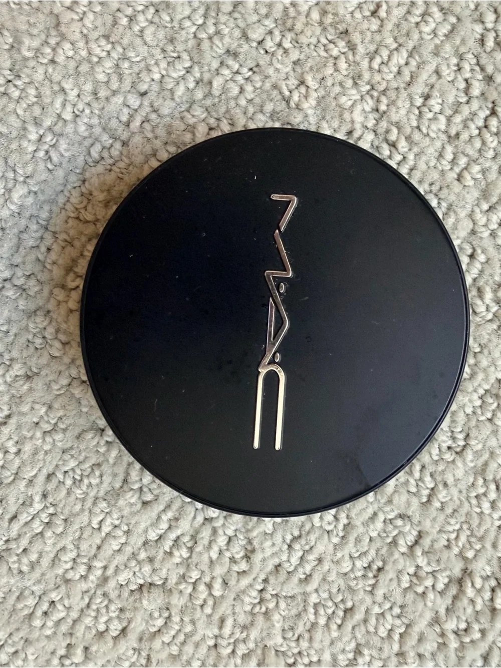 MAC Studio Fix Powder Plus Foundation - color C8
